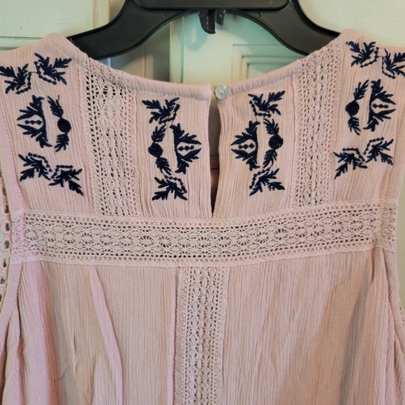 Blue Rain Blush Pink Embroidered Sleeveless Dress - Picture 4 of 7